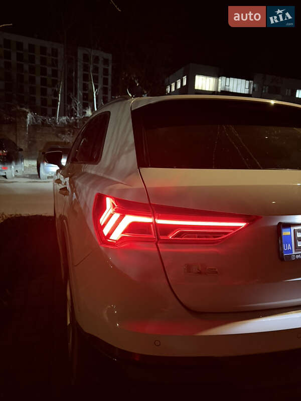 Внедорожник / Кроссовер Audi Q3 2020 в Львове