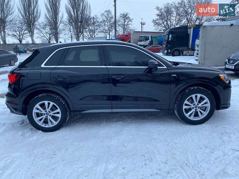 Внедорожник / Кроссовер Audi Q3 2022 в Днепре фото 8 Внедорожник / Кроссовер Audi Q3 2022 в Днепре