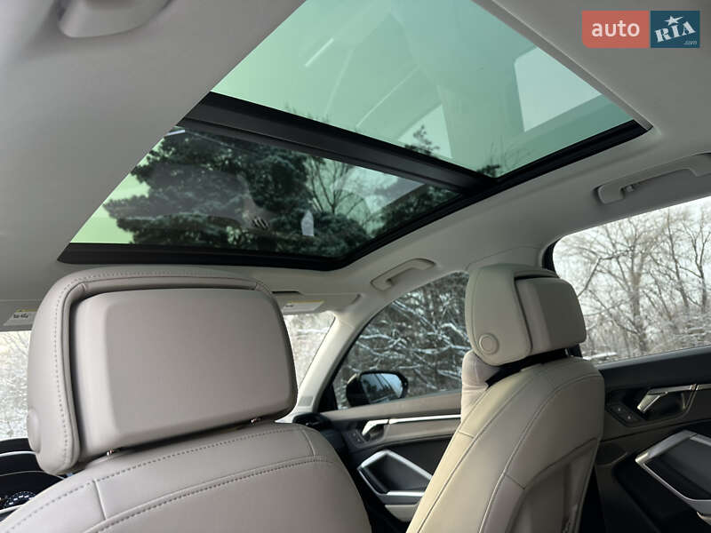 Внедорожник / Кроссовер Audi Q3 2023 в Киеве