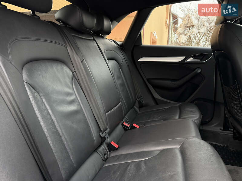 Внедорожник / Кроссовер Audi Q3 2016 в Дрогобыче