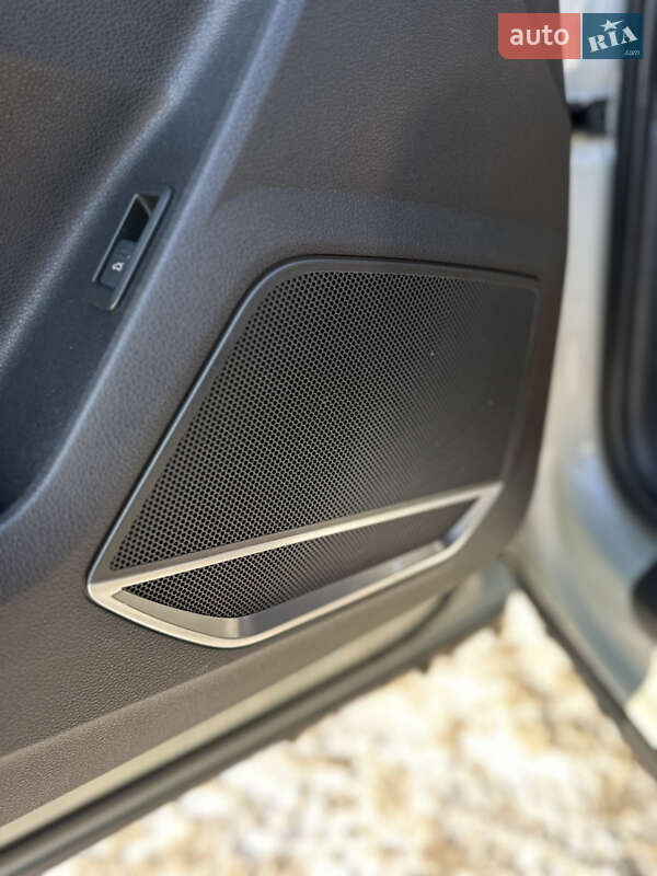 Внедорожник / Кроссовер Audi Q3 2021 в Чернигове