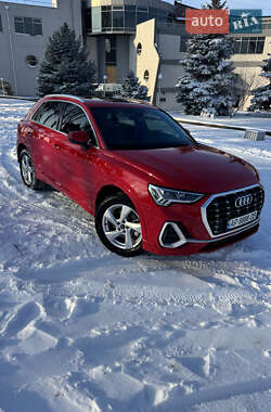 Позашляховик / Кросовер Audi Q3 2021 в Запоріжжі