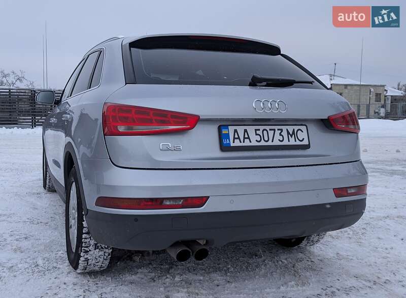 Внедорожник / Кроссовер Audi Q3 2016 в Киеве