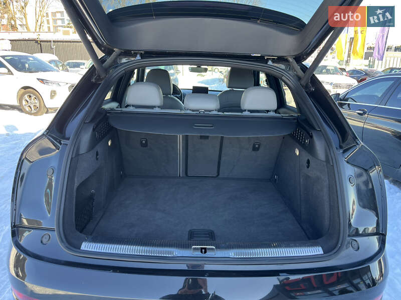 Внедорожник / Кроссовер Audi Q3 2015 в Львове