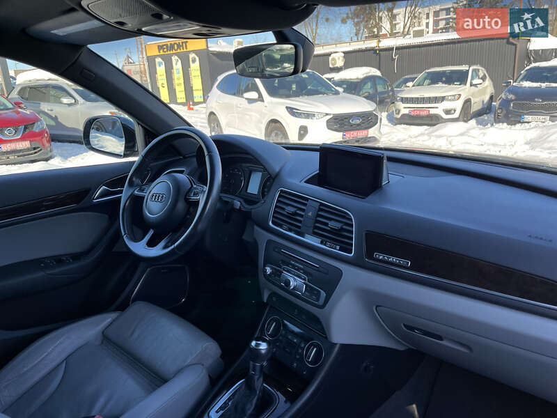 Внедорожник / Кроссовер Audi Q3 2015 в Львове