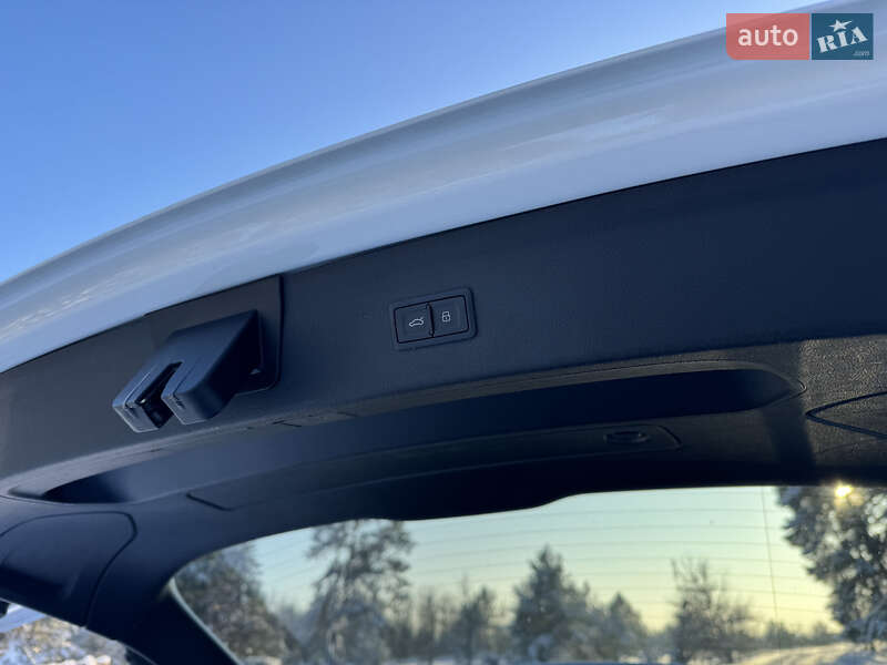 Внедорожник / Кроссовер Audi Q3 2016 в Житомире