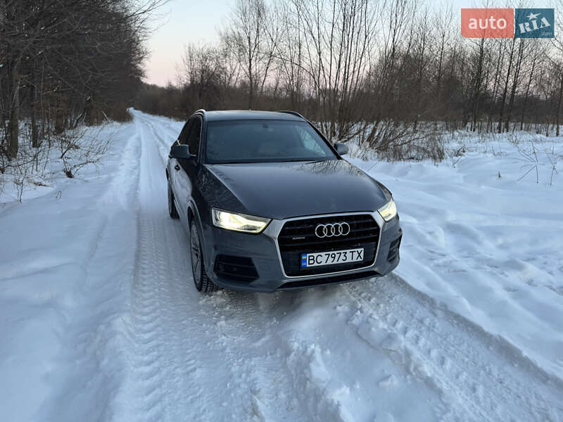 Внедорожник / Кроссовер Audi Q3 2015 в Самборе