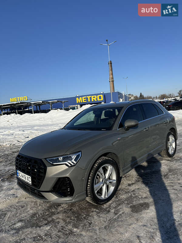 Позашляховик / Кросовер Audi Q3 2019 в Львові фото 31 Позашляховик / Кросовер Audi Q3 2019 в Львові
