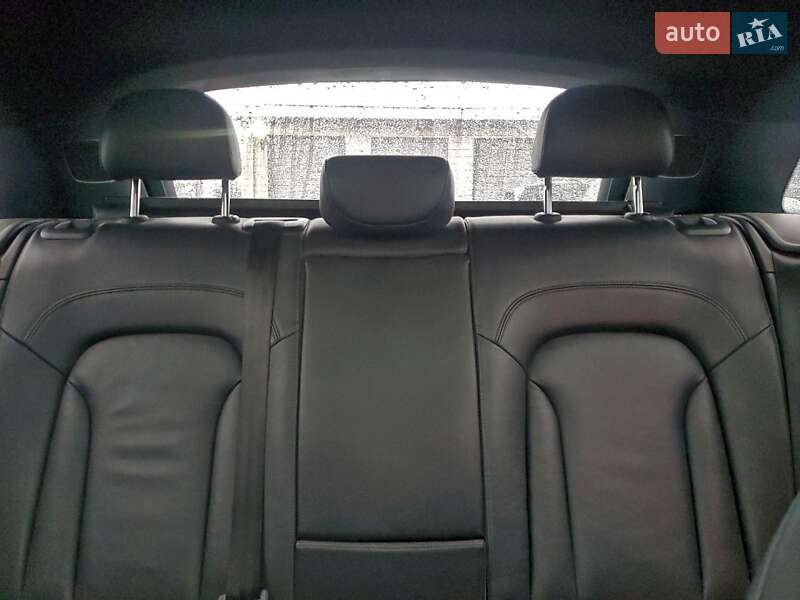 Внедорожник / Кроссовер Audi Q3 2017 в Днепре