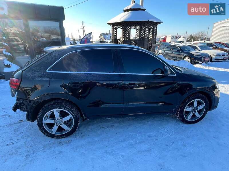 Внедорожник / Кроссовер Audi Q3 2015 в Луцке