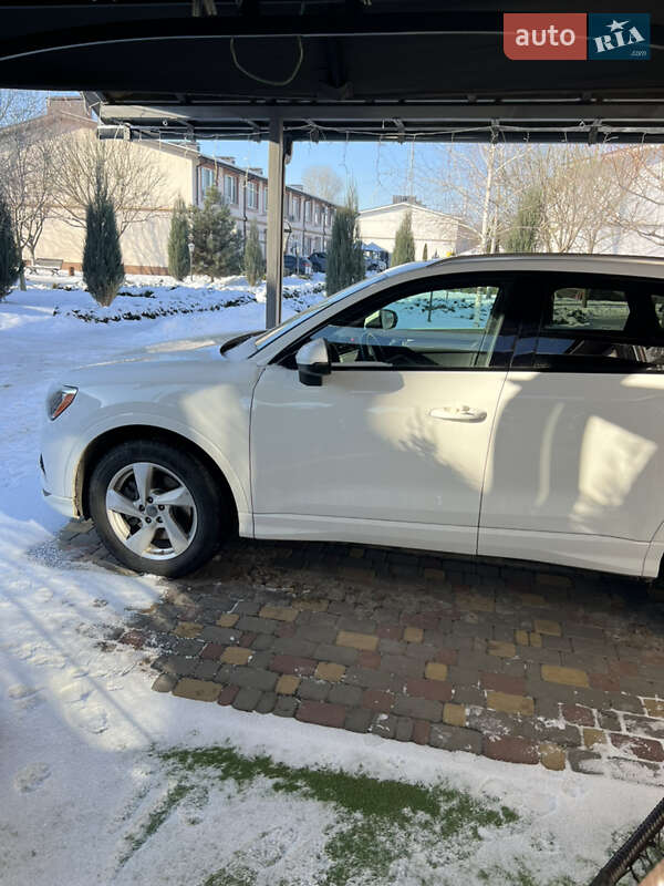 Внедорожник / Кроссовер Audi Q3 2019 в Борисполе фото 3 Внедорожник / Кроссовер Audi Q3 2019 в Борисполе