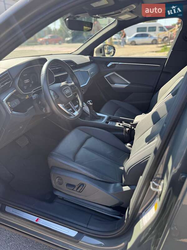 Внедорожник / Кроссовер Audi Q3 2024 в Новомосковске фото 9 Внедорожник / Кроссовер Audi Q3 2024 в Новомосковске