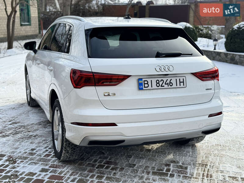 Внедорожник / Кроссовер Audi Q3 2019 в Лубнах