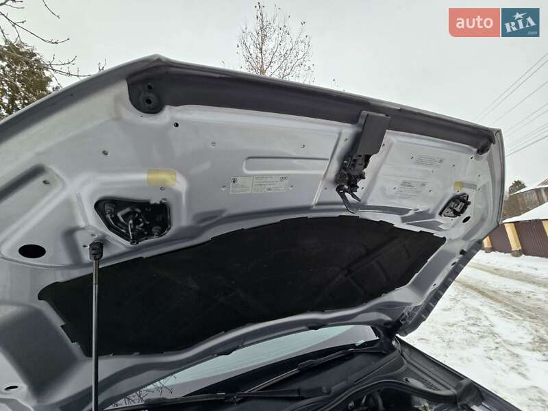 Внедорожник / Кроссовер Audi Q3 2014 в Киеве фото 6 Внедорожник / Кроссовер Audi Q3 2014 в Киеве