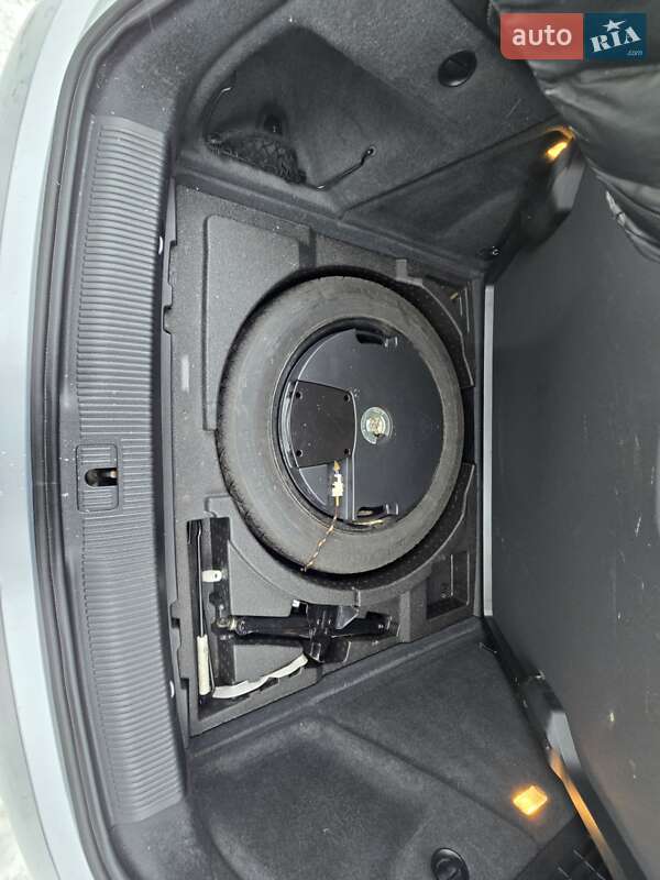 Внедорожник / Кроссовер Audi Q3 2014 в Киеве фото 14 Внедорожник / Кроссовер Audi Q3 2014 в Киеве