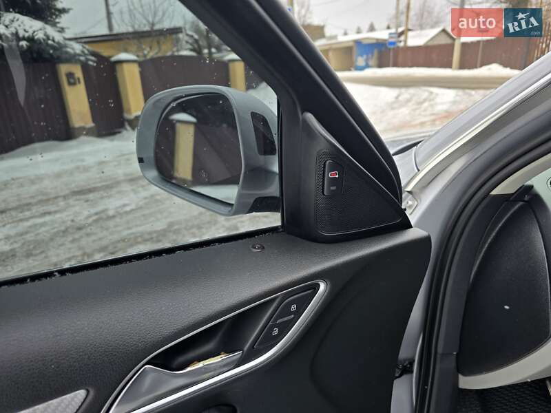 Внедорожник / Кроссовер Audi Q3 2014 в Киеве фото 36 Внедорожник / Кроссовер Audi Q3 2014 в Киеве