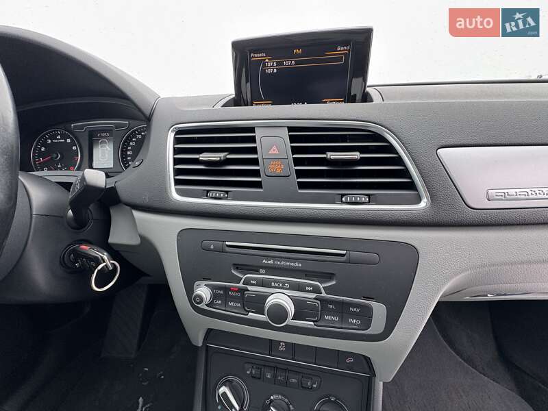 Позашляховик / Кросовер Audi Q3 2016 в Радивиліві