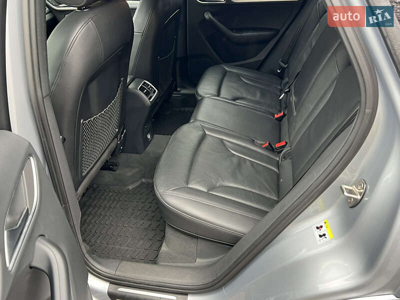 Позашляховик / Кросовер Audi Q3 2017 в Києві