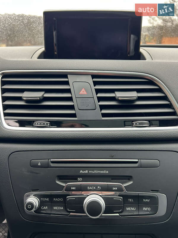 Позашляховик / Кросовер Audi Q3 2017 в Києві