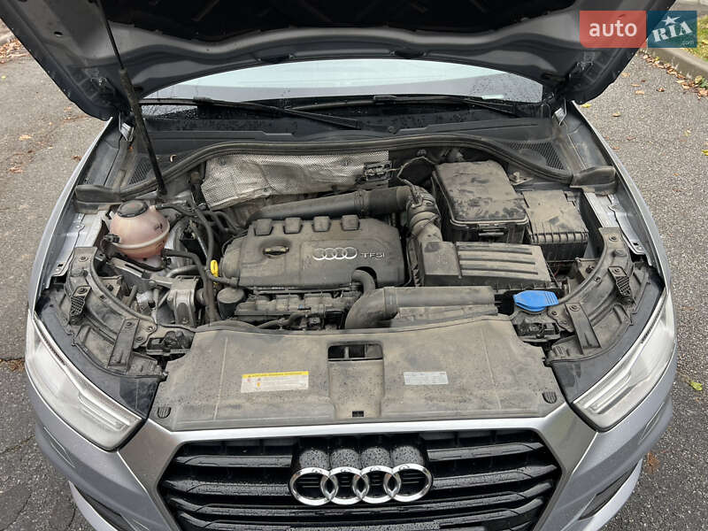 Позашляховик / Кросовер Audi Q3 2017 в Києві