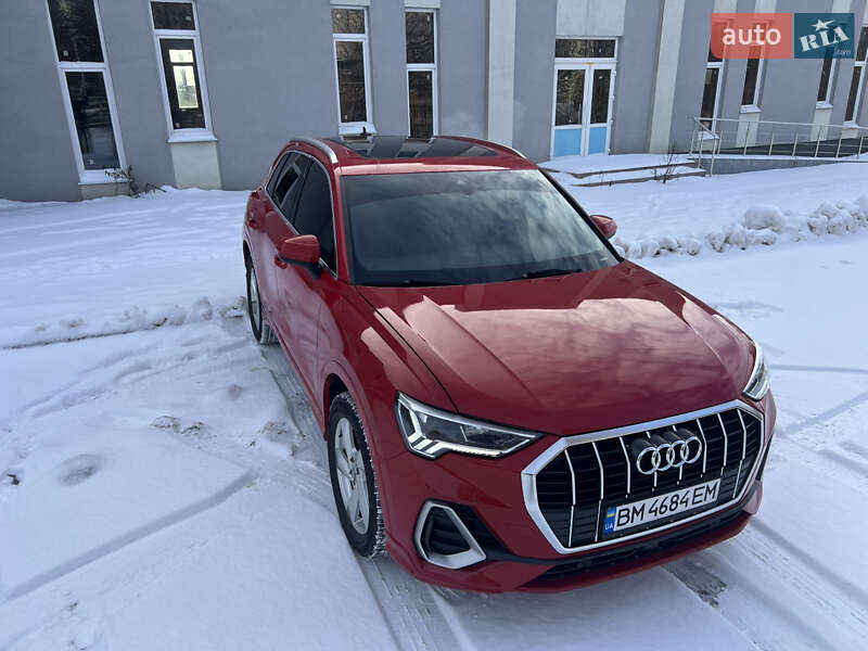 Внедорожник / Кроссовер Audi Q3 2019 в Сумах
