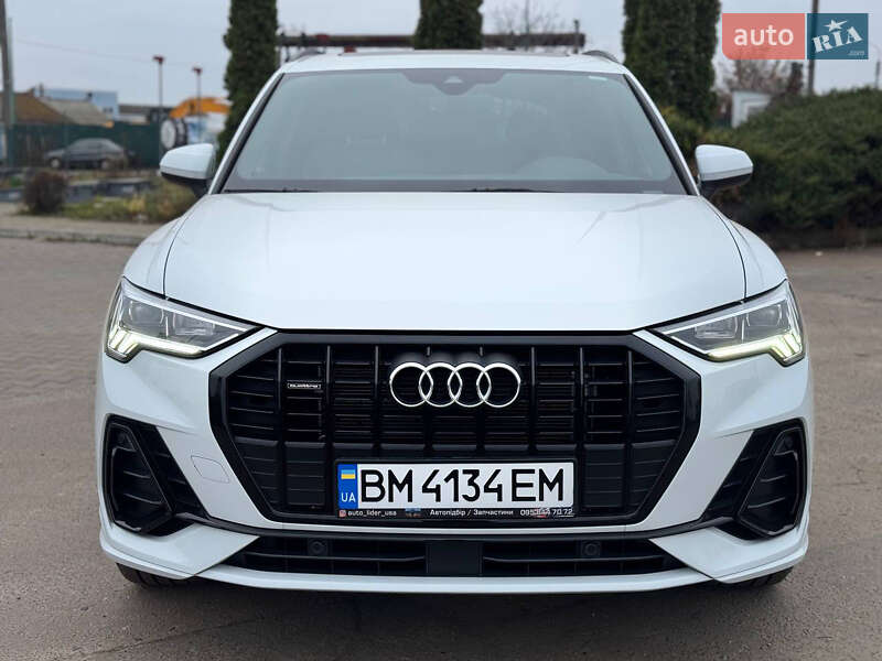 Внедорожник / Кроссовер Audi Q3 2024 в Киеве