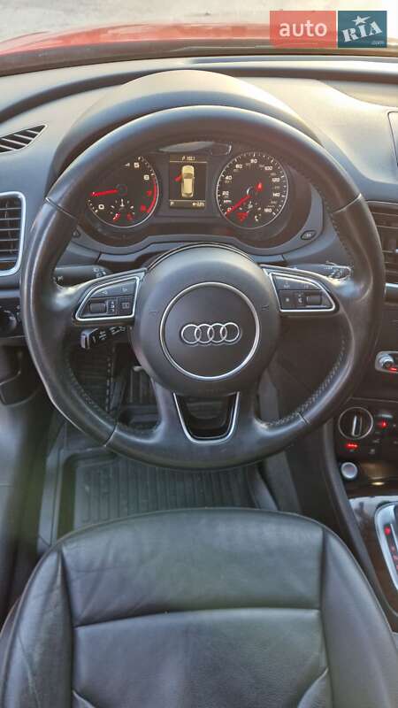 Внедорожник / Кроссовер Audi Q3 2016 в Николаеве