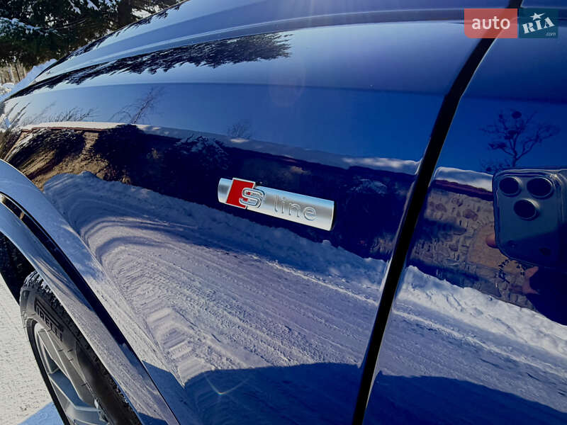 Позашляховик / Кросовер Audi Q3 2024 в Чернівцях