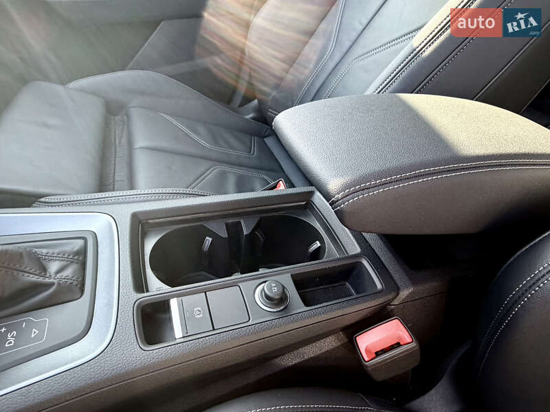 Позашляховик / Кросовер Audi Q3 2024 в Чернівцях