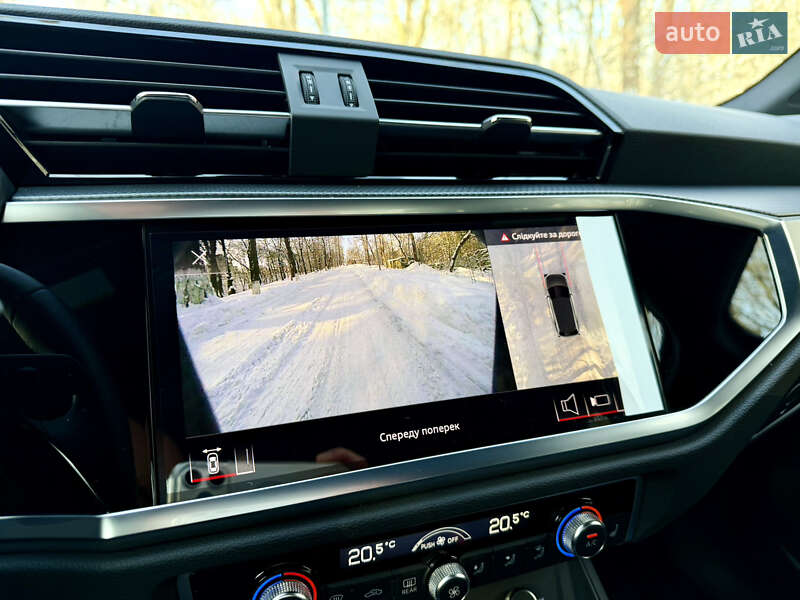 Позашляховик / Кросовер Audi Q3 2024 в Чернівцях