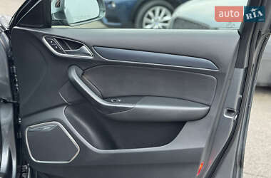 Внедорожник / Кроссовер Audi Q3 2016 в Львове