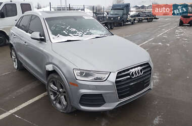 Позашляховик / Кросовер Audi Q3 2016 в Полтаві
