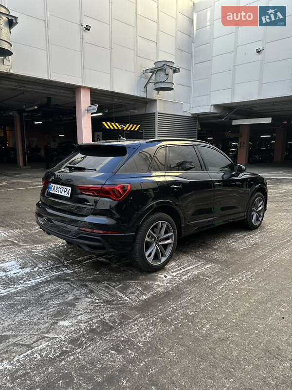 Позашляховик / Кросовер Audi Q3 2024 в Києві