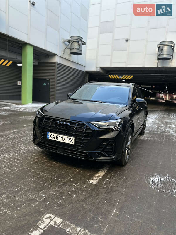 Позашляховик / Кросовер Audi Q3 2024 в Києві