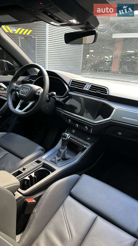 Позашляховик / Кросовер Audi Q3 2024 в Києві
