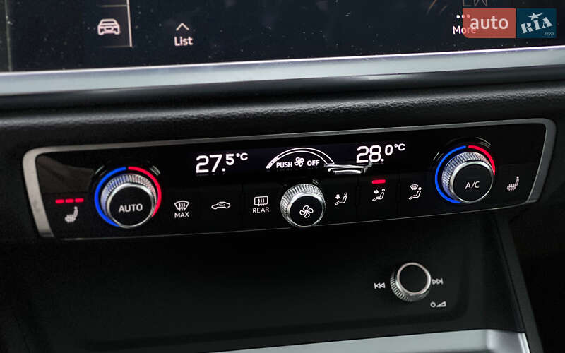 Внедорожник / Кроссовер Audi Q3 2019 в Львове