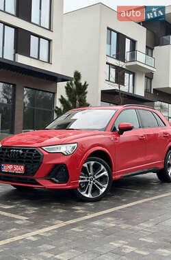Внедорожник / Кроссовер Audi Q3 2021 в Ужгороде