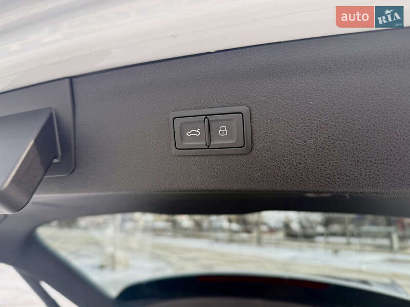 Внедорожник / Кроссовер Audi Q3 2017 в Харькове фото 21 Внедорожник / Кроссовер Audi Q3 2017 в Харькове