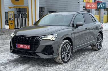 Внедорожник / Кроссовер Audi Q3 2024 в Киеве