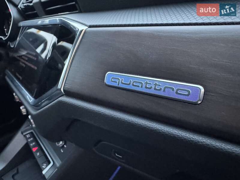 Внедорожник / Кроссовер Audi Q3 2024 в Киеве