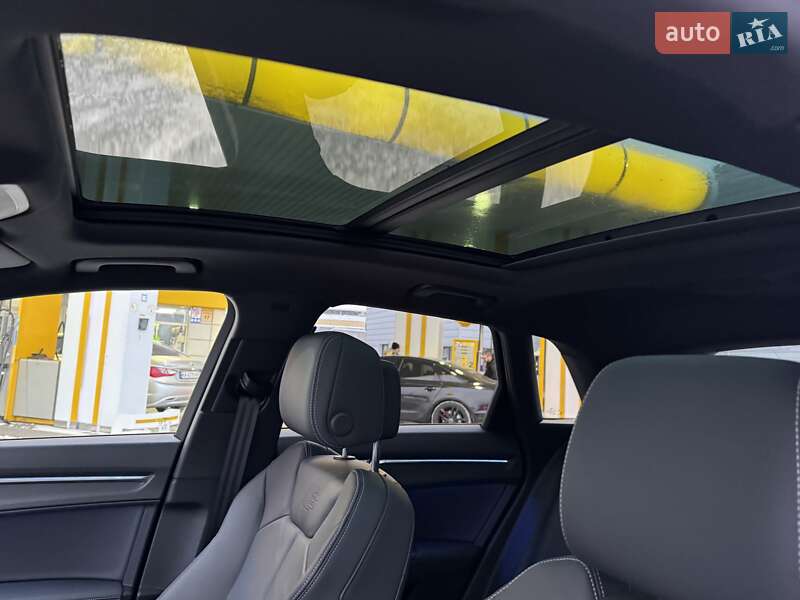 Внедорожник / Кроссовер Audi Q3 2024 в Киеве