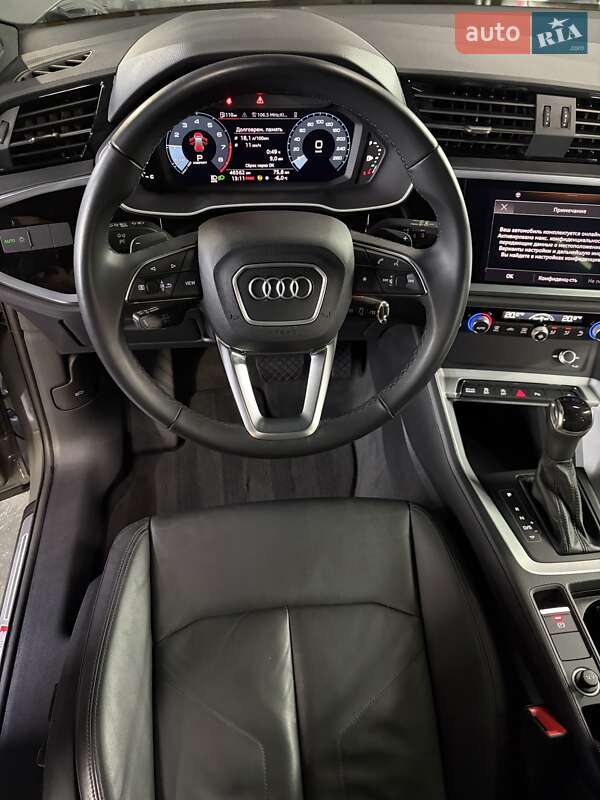 Позашляховик / Кросовер Audi Q3 2022 в Києві