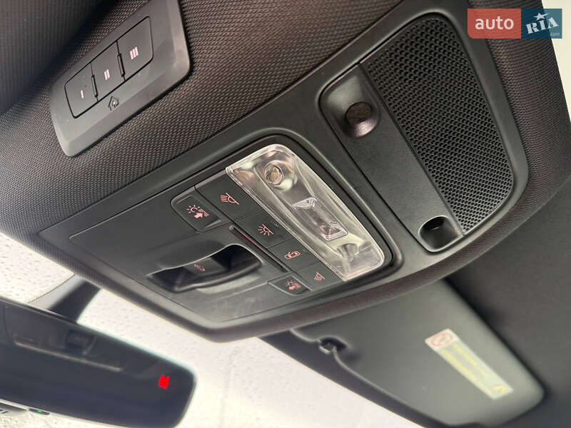 Внедорожник / Кроссовер Audi Q3 2016 в Стрые