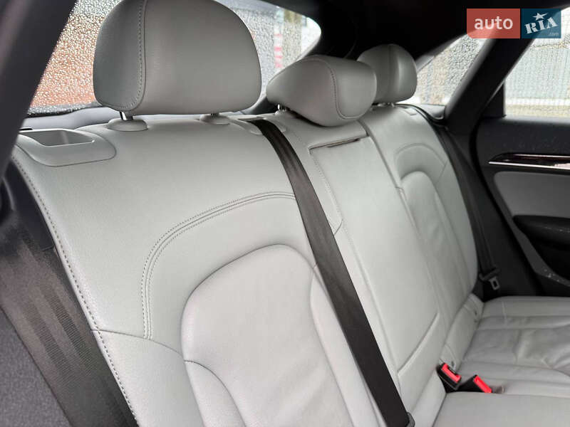 Внедорожник / Кроссовер Audi Q3 2016 в Стрые