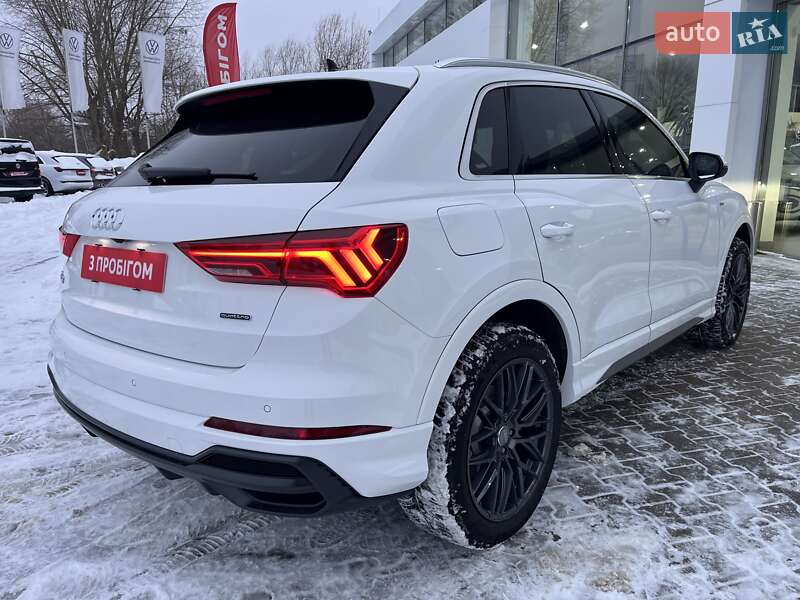 Позашляховик / Кросовер Audi Q3 2021 в Житомирі