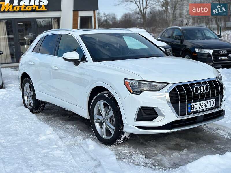 Позашляховик / Кросовер Audi Q3 2020 в Стрию