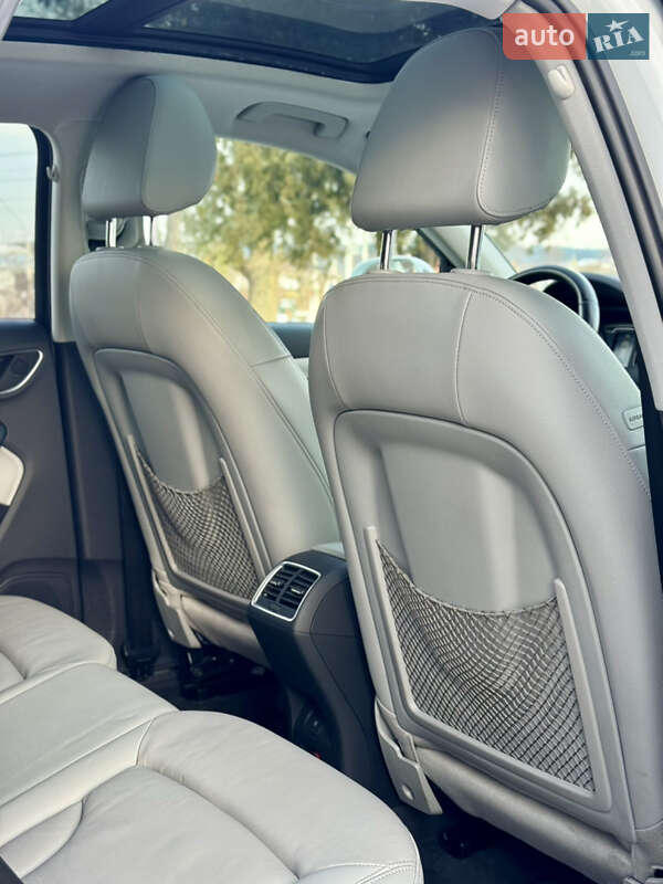 Позашляховик / Кросовер Audi Q3 2015 в Львові