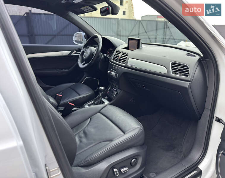 Позашляховик / Кросовер Audi Q3 2016 в Дубні фото 61 Позашляховик / Кросовер Audi Q3 2016 в Дубні