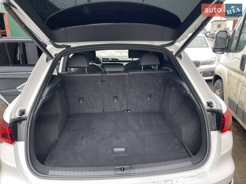 Позашляховик / Кросовер Audi Q3 2019 в Луцьку