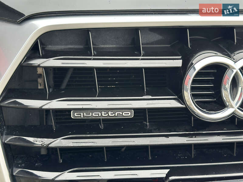 Позашляховик / Кросовер Audi Q3 2016 в Дубні